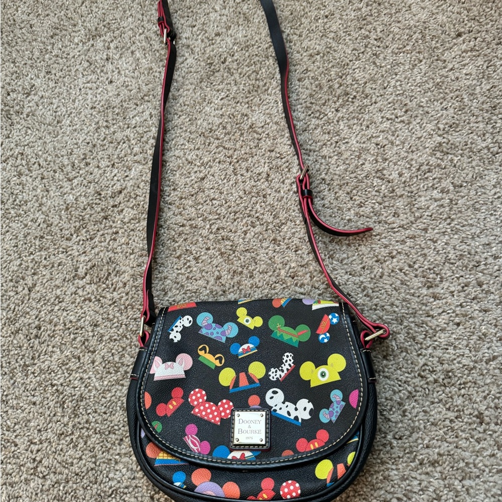 Disney Dooney & Bourke I am ear hat black Hallie crossbody